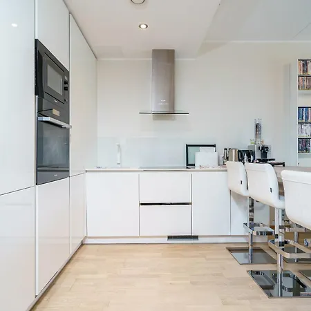 1-bedroom With Free Parking Appartamento *